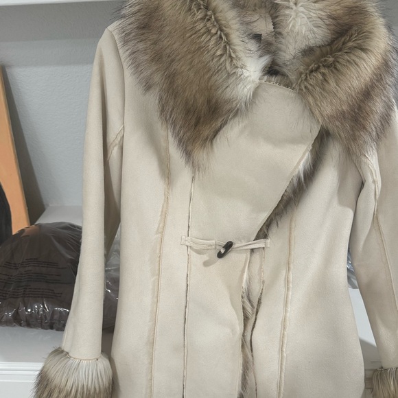 Off White suede faux fur - Picture 4 of 5